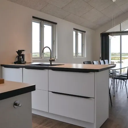 Four-bedroom Holiday In Dom wakacyjny *